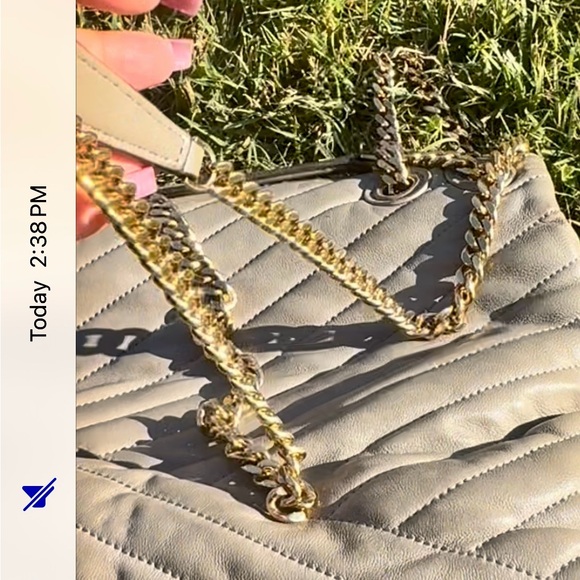 AUTHENTIC TORY BURCH | KIRA CHEVRON CONVERTIBLE SHOULDER BAG - Picture 9 of 16